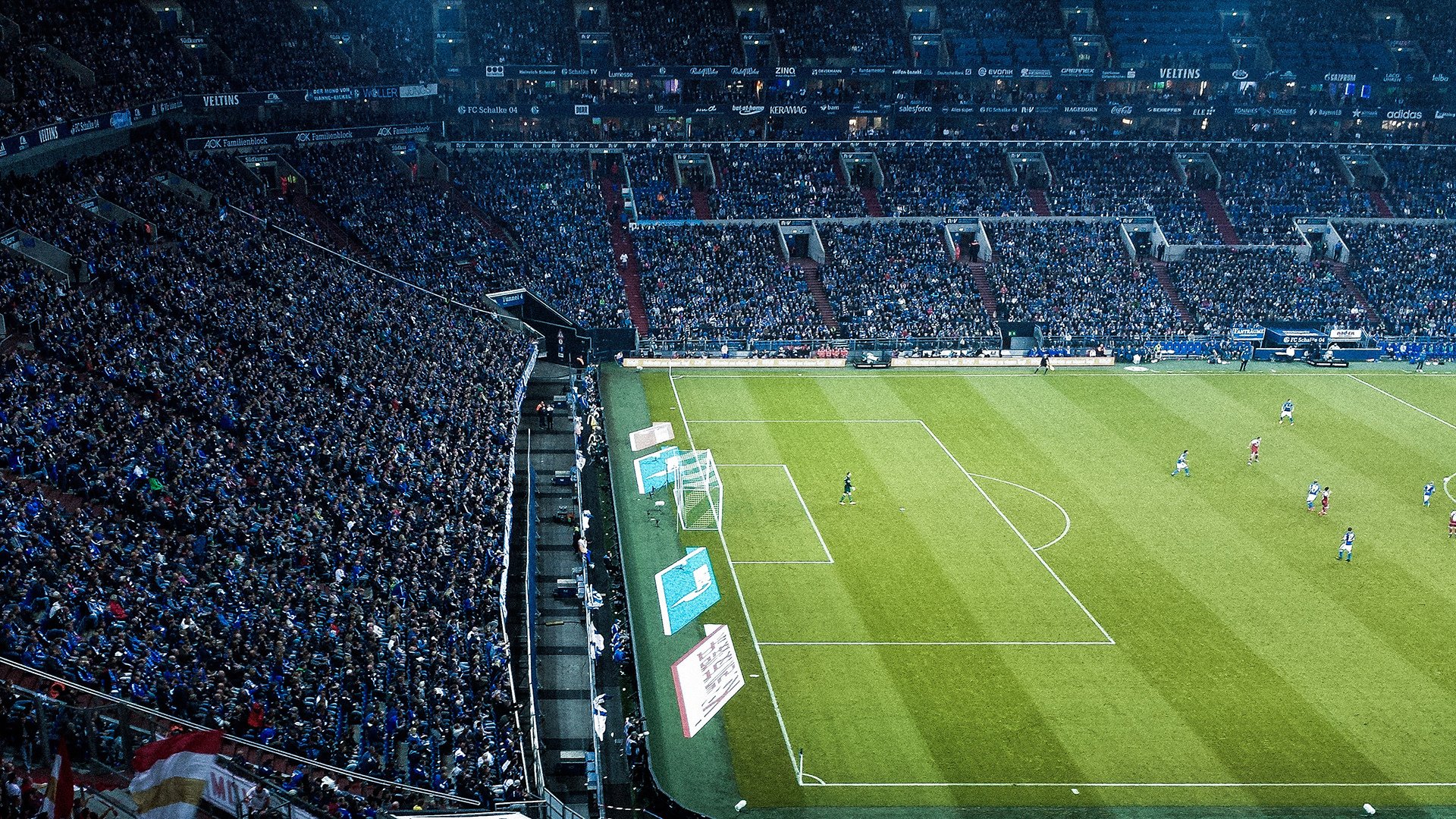 德甲:汉堡1-3败给多特,守门员连续扑救未能保住零失球,德甲汉堡保级多少次了