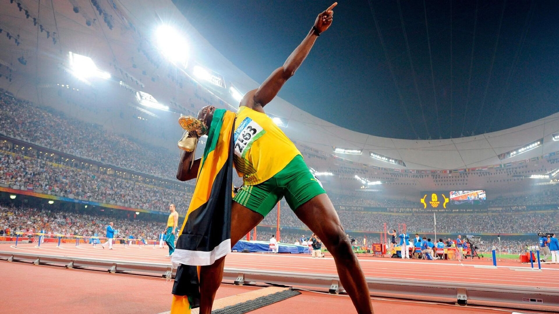 “武汉马拉松:赛道尽头,冠军就在眼前”