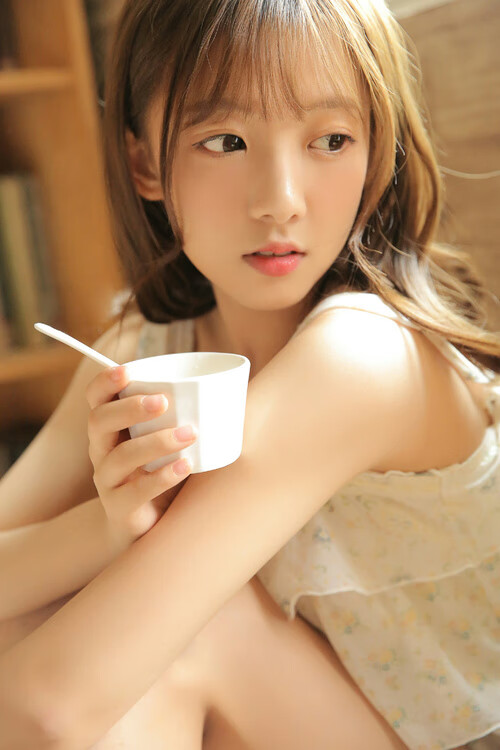 开云网站-“快艇冲浪：东三叉湖赛场成为极速竞速的最佳舞台”