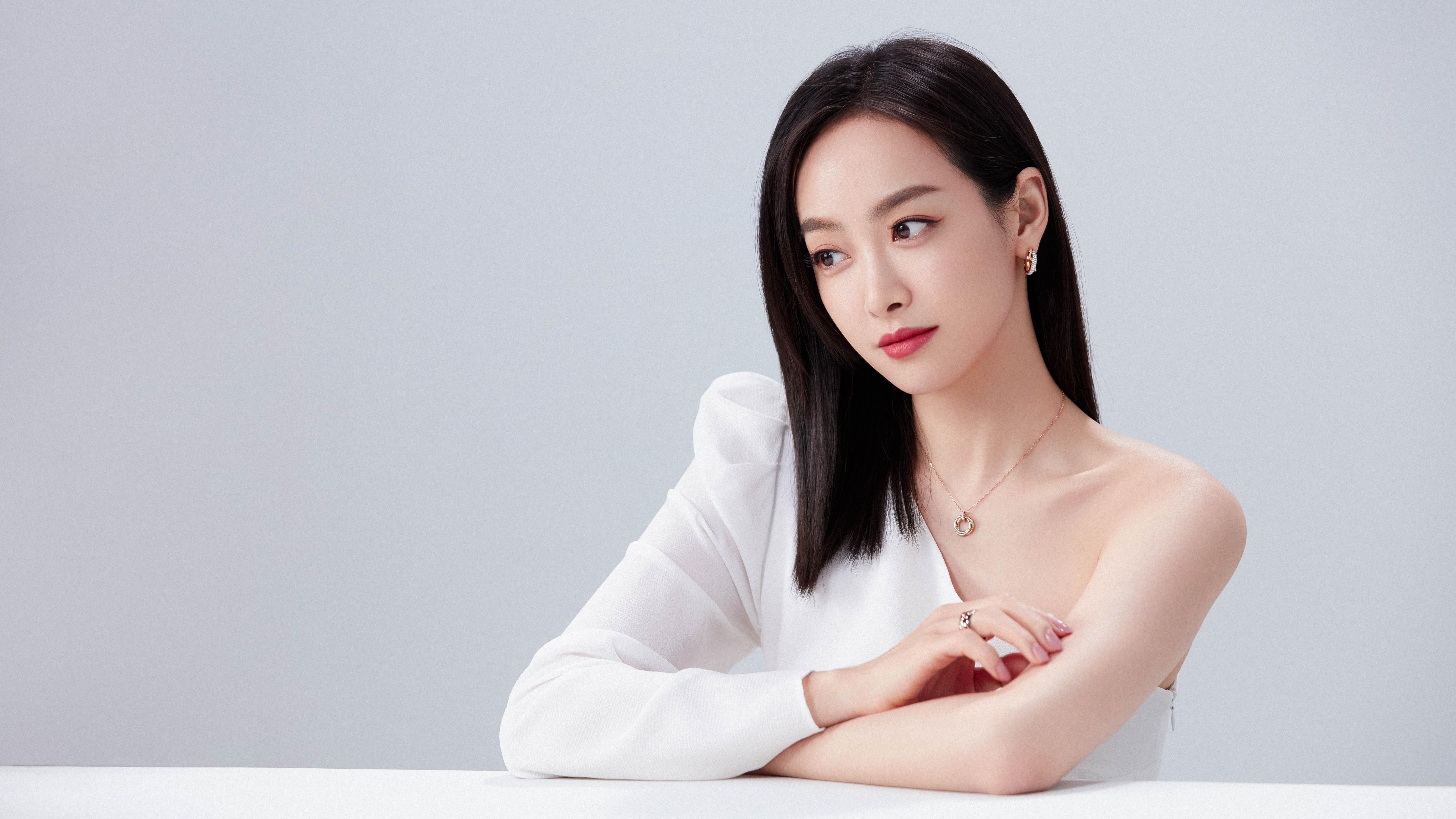 国王后卫训练中展示高强度突破能力令人惊叹,国王后卫训练中展示高强度突破能力令人惊叹的是